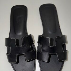 Hermès Oran Sandals – Black – Size 37.5 – Box + Dust Bags